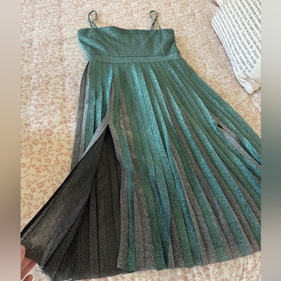 Misha Collection- NWT Metallic Green Pleated Janelle Strapless Mini Dress - Picture 6 of 7